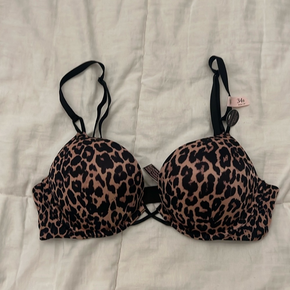 Victoria’s Secret Smooth Sexy Leopard Bra